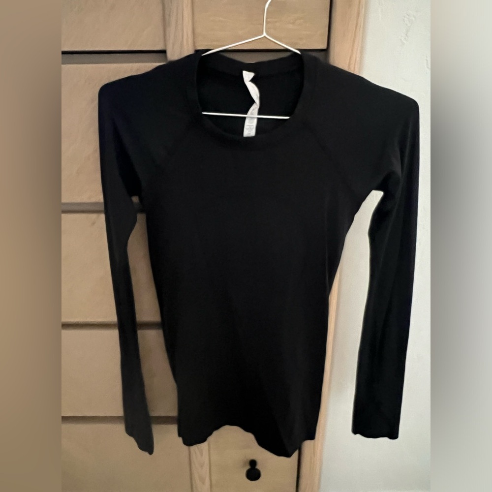 Lululemon swifty long sleeve